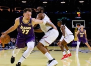 AYX-东契奇在快船比赛中回归赛场，挺进下一轮引发热议！的简单介绍